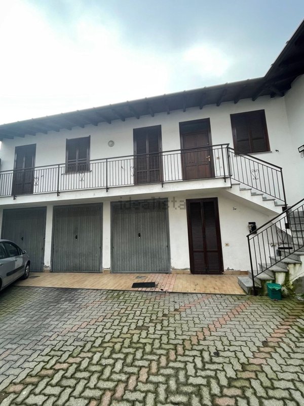 appartamento in vendita a Varallo Pombia