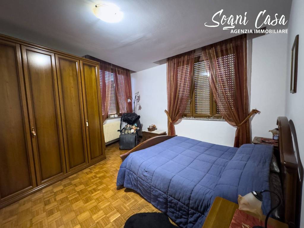 casa indipendente in vendita a Varallo Pombia