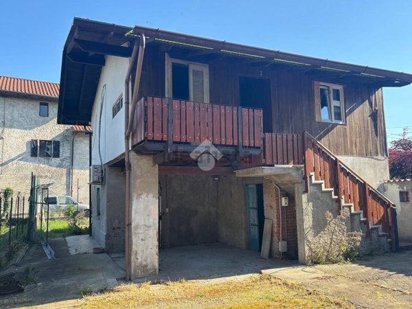 appartamento in vendita a Varallo Pombia