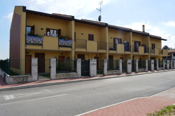appartamento in vendita a Varallo Pombia