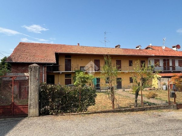 appartamento in vendita a Varallo Pombia