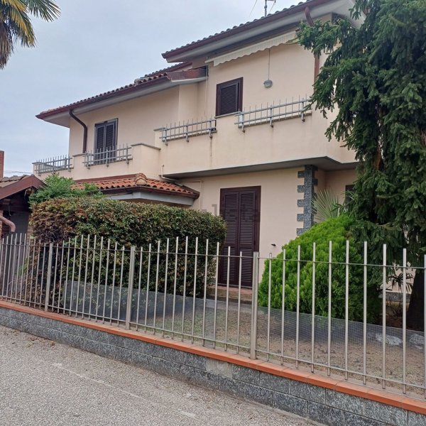 casa indipendente in vendita a Vespolate