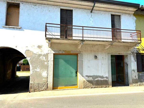 casa indipendente in vendita a Vespolate