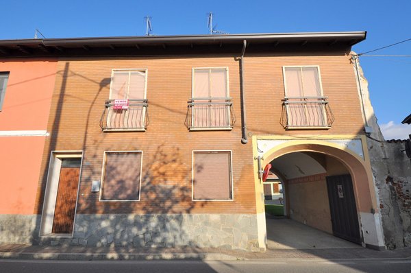 casa indipendente in vendita a Vicolungo