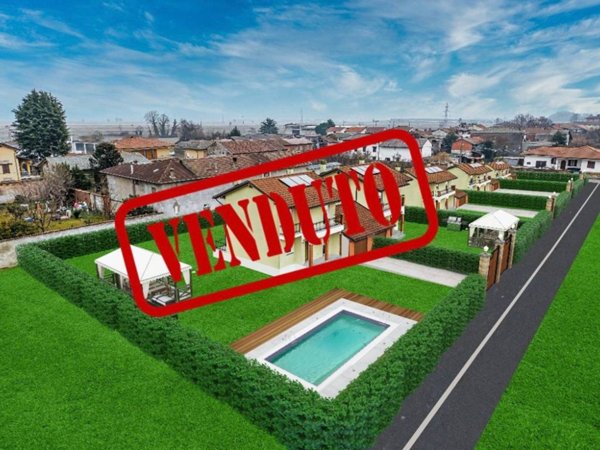 casa indipendente in vendita a Vicolungo