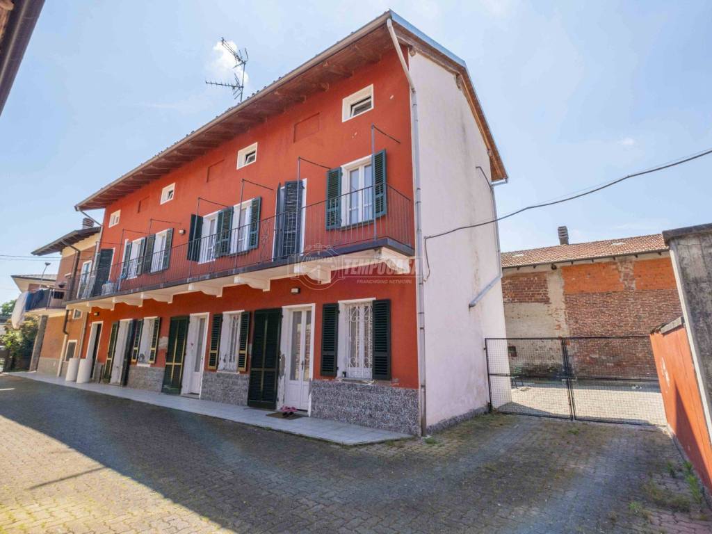 casa indipendente in vendita a Vicolungo