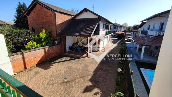 casa indipendente in vendita a Vicolungo