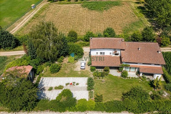 casa indipendente in vendita a Vicolungo
