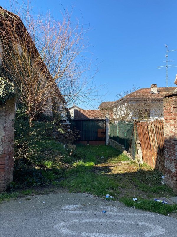 casa indipendente in vendita a Vinzaglio