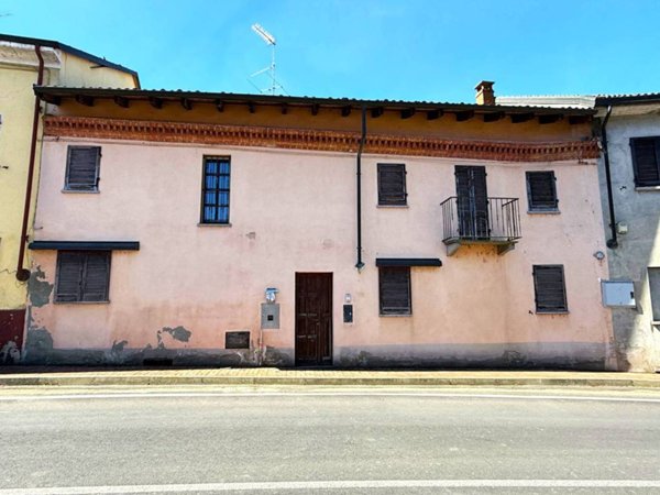 casa indipendente in vendita a Vinzaglio