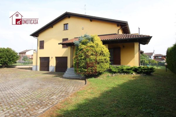 casa indipendente in vendita a Vinzaglio