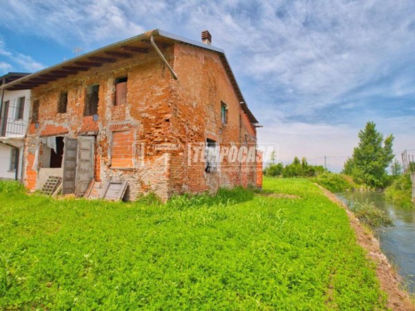 casa indipendente in vendita a Vinzaglio