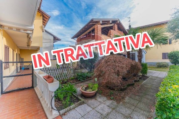 casa semindipendente in vendita a Gattico-Veruno in zona Revislate