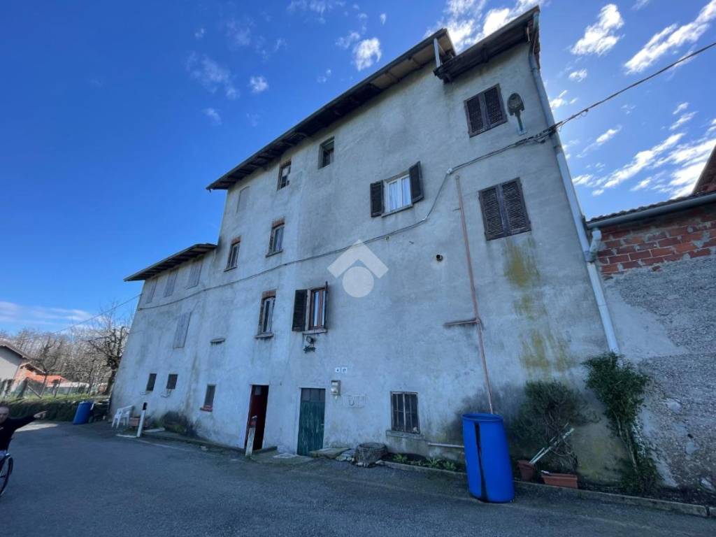casa indipendente in vendita a Gattico-Veruno