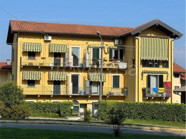 appartamento in vendita a Gattico-Veruno in zona Gattico