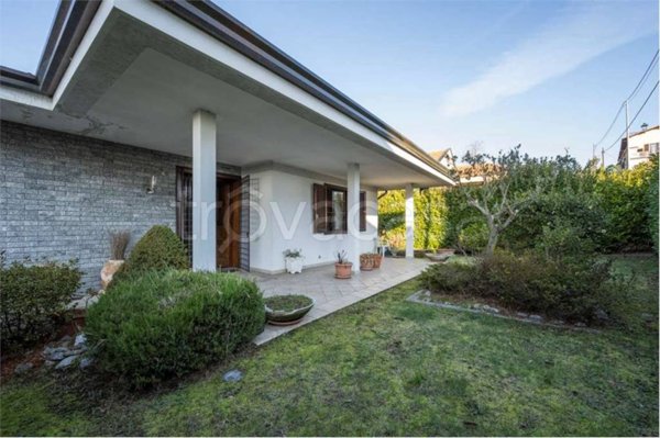 casa indipendente in vendita a Gattico-Veruno