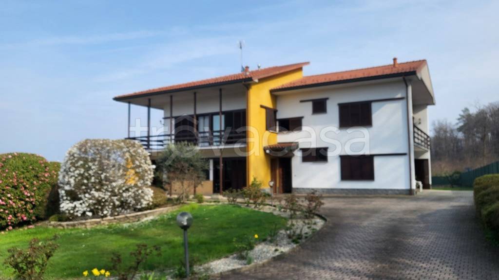 casa indipendente in vendita a Gattico-Veruno