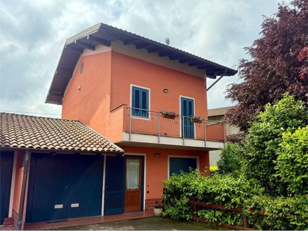 casa indipendente in vendita a Gattico-Veruno