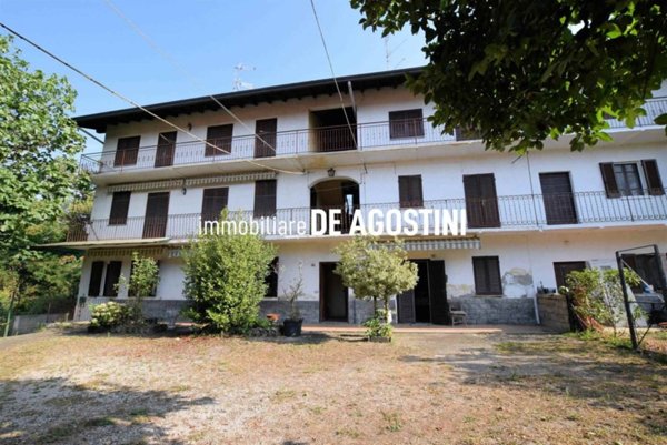casa indipendente in vendita a Gattico-Veruno in zona Veruno