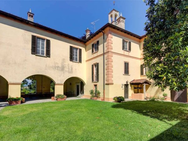 intera palazzina in vendita a Gattico-Veruno in zona Maggiate Superiore