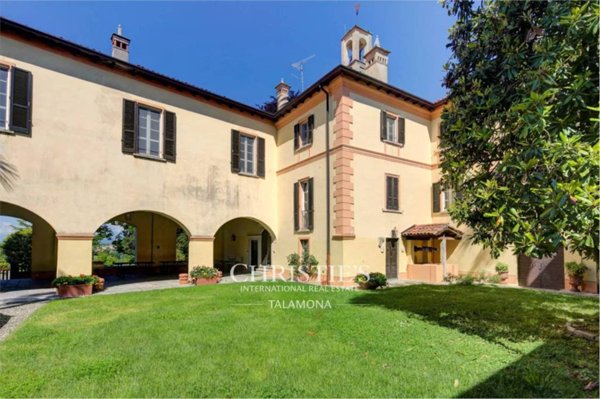 villa in vendita a Gattico-Veruno in zona Revislate