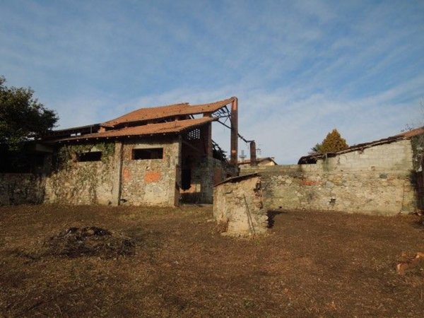 casale in vendita a Gattico-Veruno