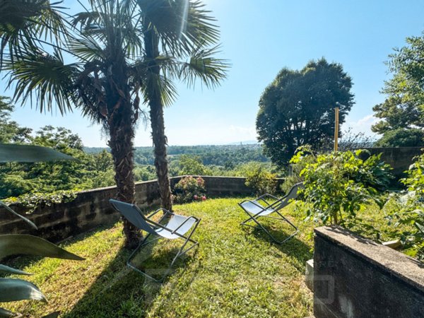 casa indipendente in vendita a Gattico-Veruno in zona Revislate