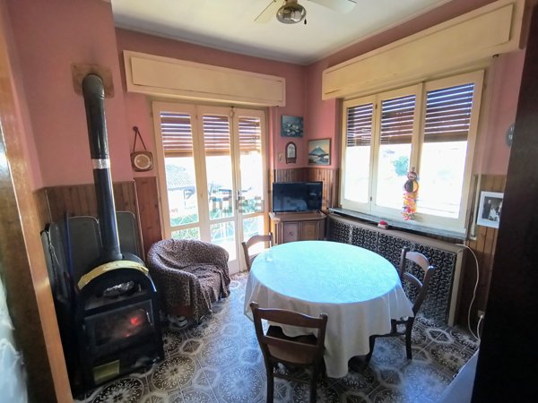 casa indipendente in vendita a Gattico-Veruno in zona Revislate