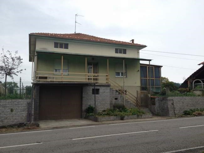 casa indipendente in vendita a Gattico-Veruno