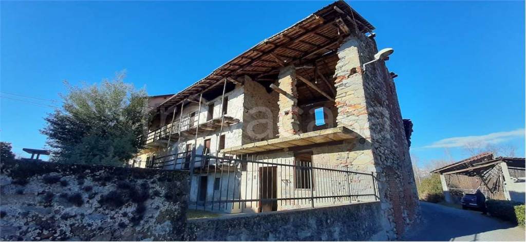 casa indipendente in vendita a Gattico-Veruno