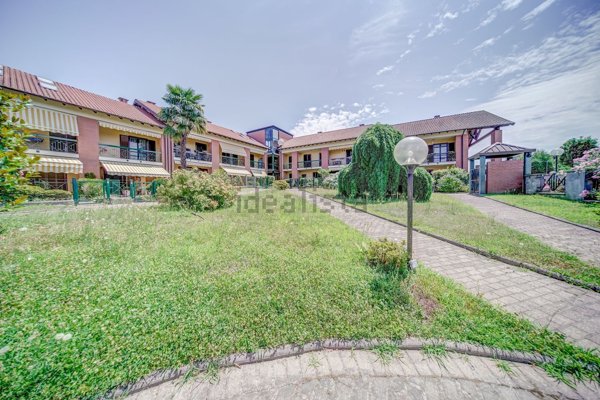 appartamento in vendita a Gattico-Veruno in zona Gattico