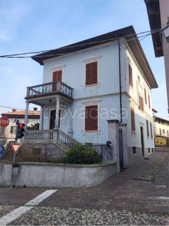 casa indipendente in vendita a Gattico-Veruno