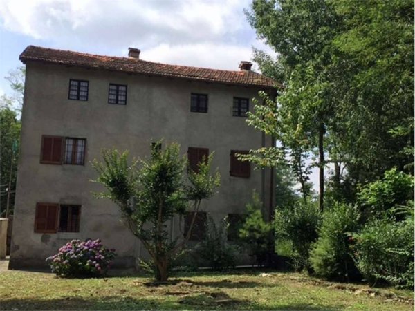 casa indipendente in vendita a Gattico-Veruno in zona Revislate