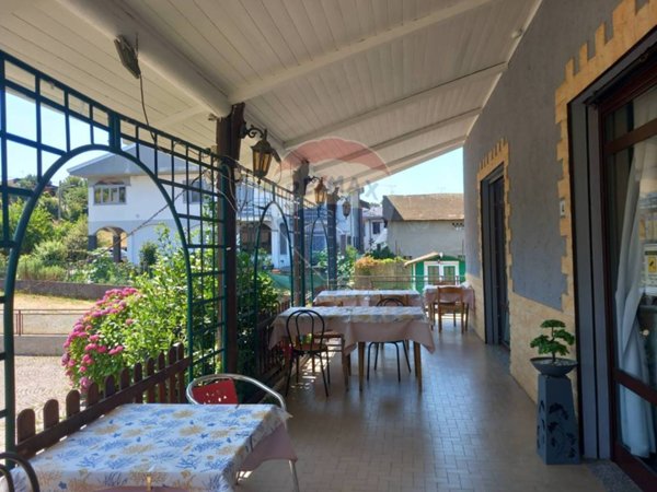 negozio in vendita a Gattico-Veruno in zona Gattico
