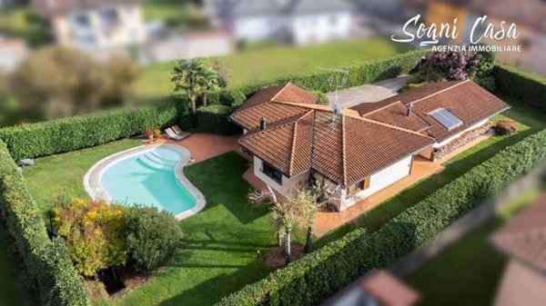 casa indipendente in vendita a Gattico-Veruno