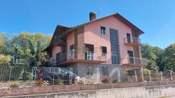 casa indipendente in vendita a Gattico-Veruno in zona Revislate
