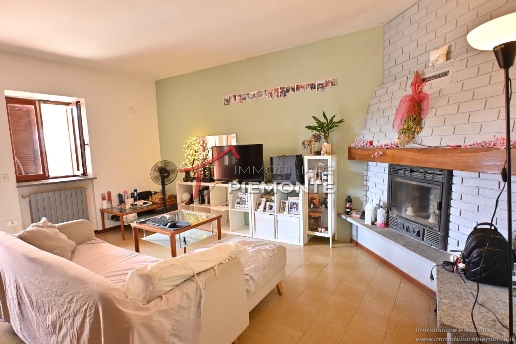 appartamento in vendita a Gattico-Veruno in zona Gattico