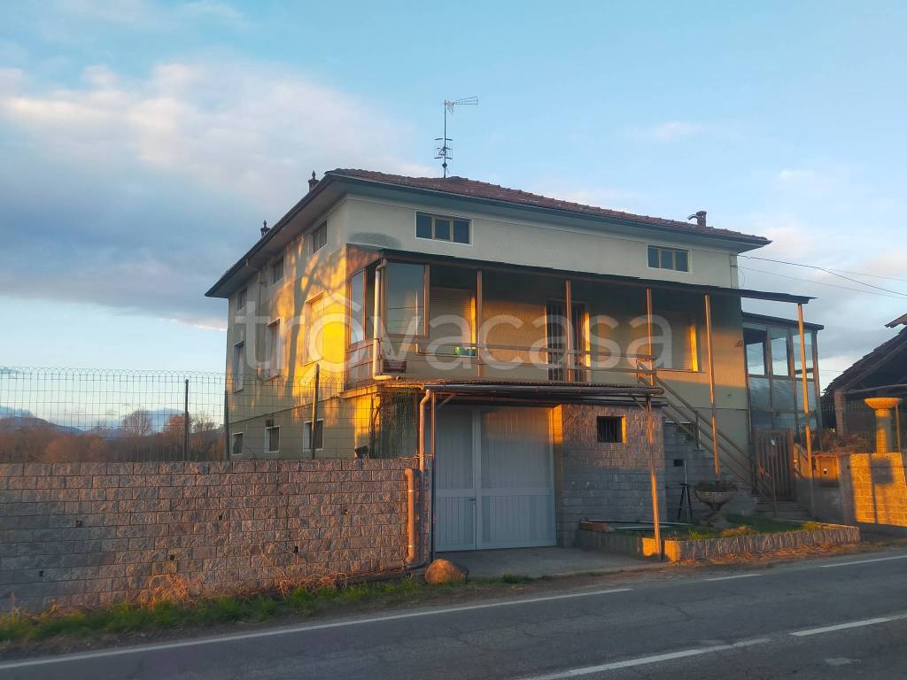 casa indipendente in vendita a Gattico-Veruno