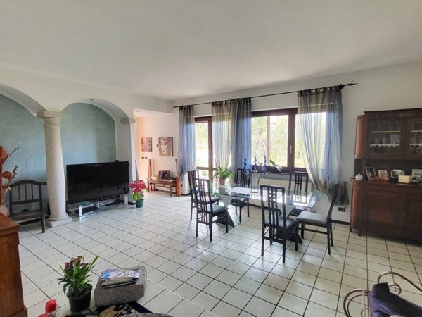 appartamento in vendita a Gattico-Veruno in zona Gattico