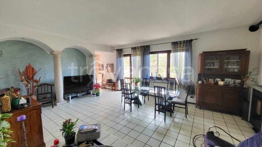 appartamento in vendita a Gattico-Veruno