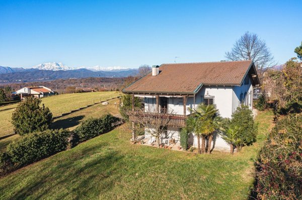 casa indipendente in vendita a Gattico-Veruno