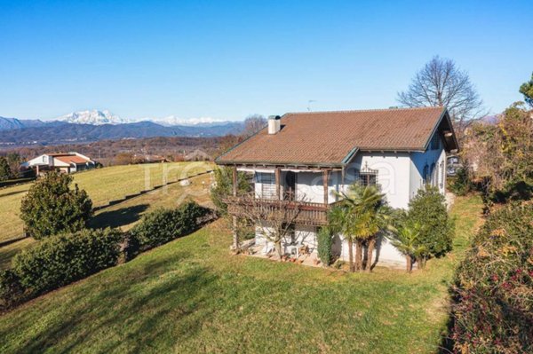 casa indipendente in vendita a Gattico-Veruno