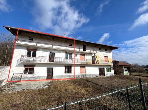 casa indipendente in vendita a Gattico-Veruno in zona Revislate