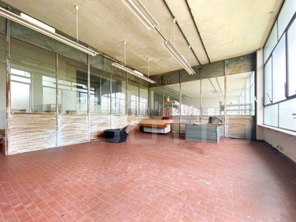 capannone in vendita a Gattico-Veruno in zona Gattico