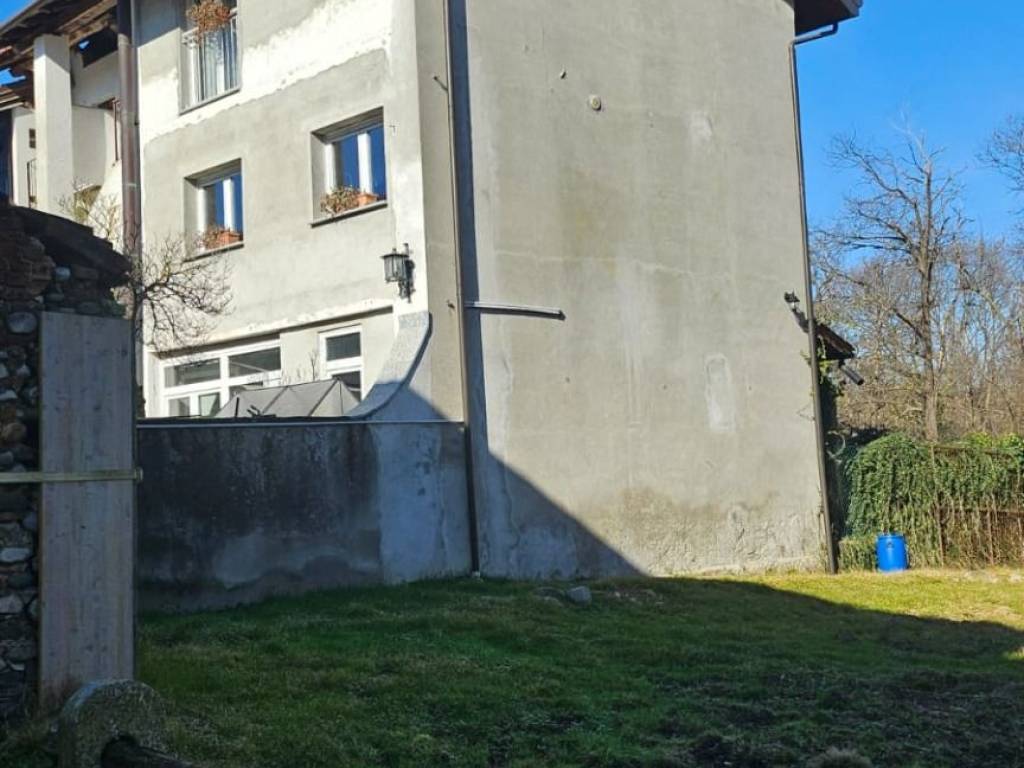 casa indipendente in vendita a Gattico-Veruno