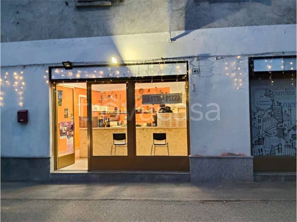 negozio in vendita a Gattico-Veruno