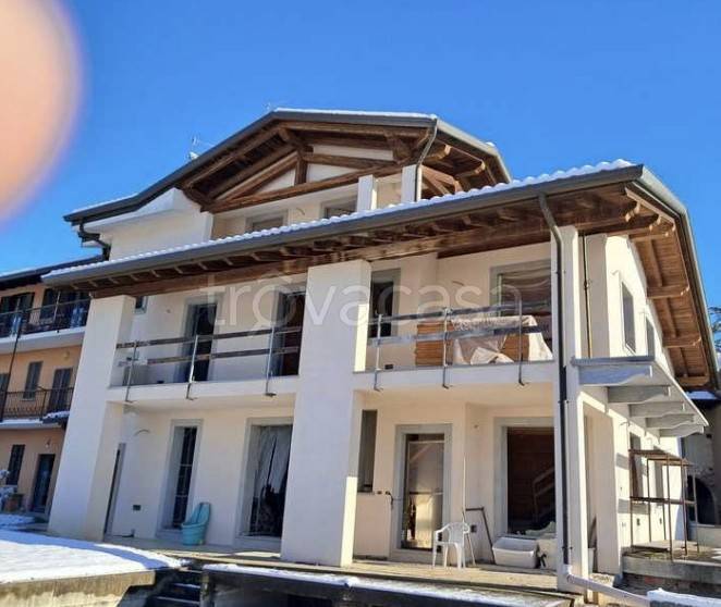 casa indipendente in vendita a Gattico-Veruno