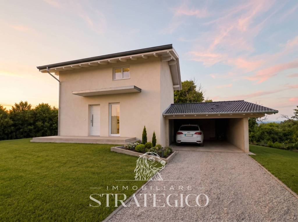 casa indipendente in vendita a Gattico-Veruno