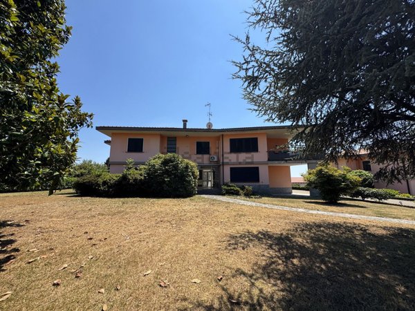 casa indipendente in vendita a Gattico-Veruno