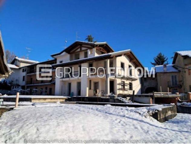 appartamento in vendita a Gattico-Veruno in zona Veruno